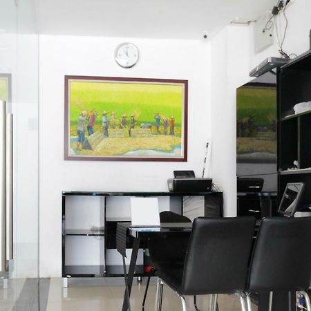 Residence100 Jakarta Bagian luar foto