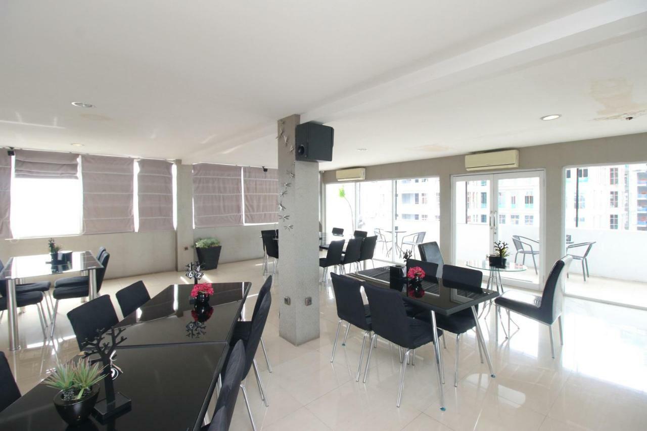 Residence100 Jakarta Bagian luar foto