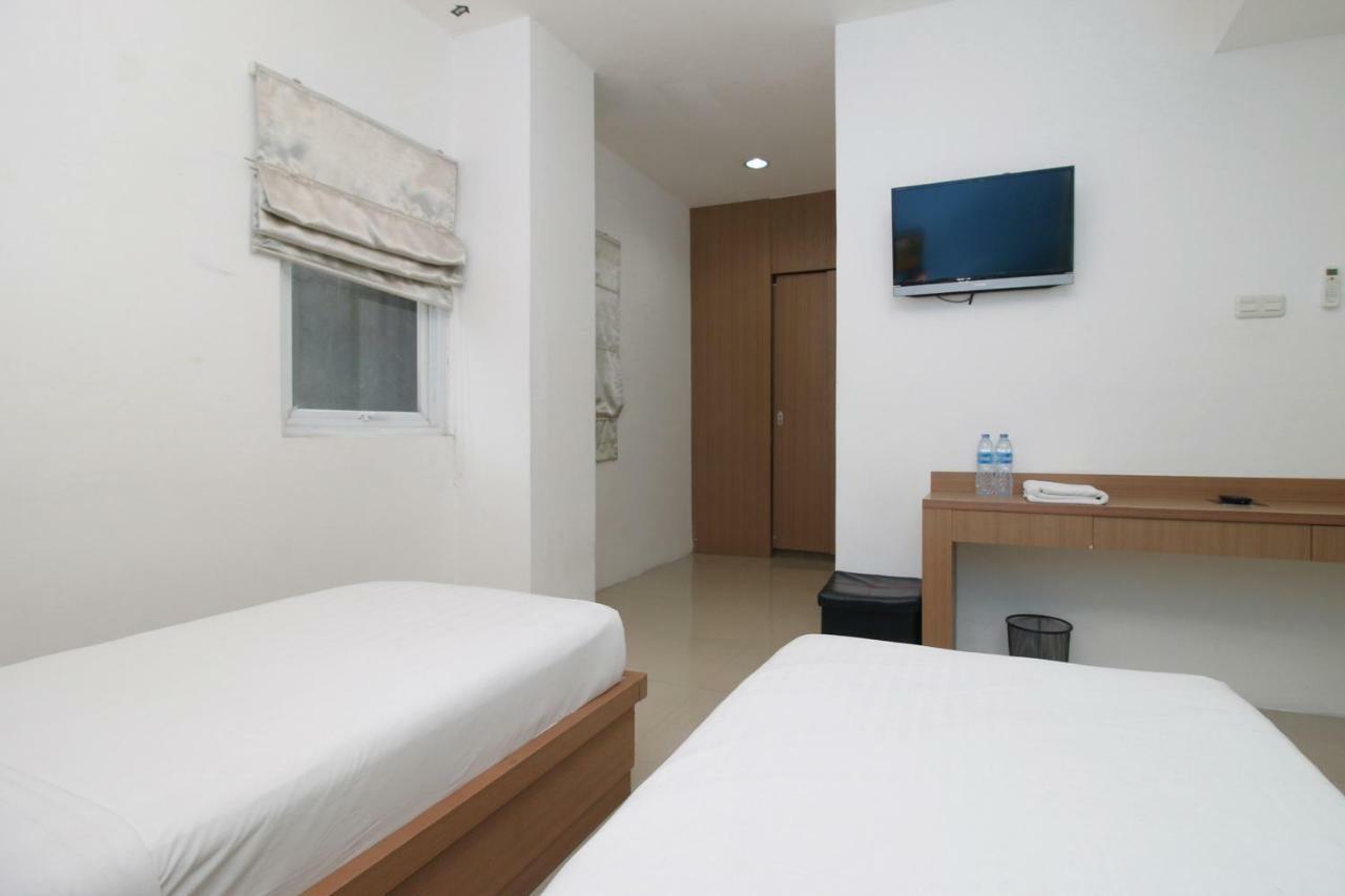 Residence100 Jakarta Bagian luar foto