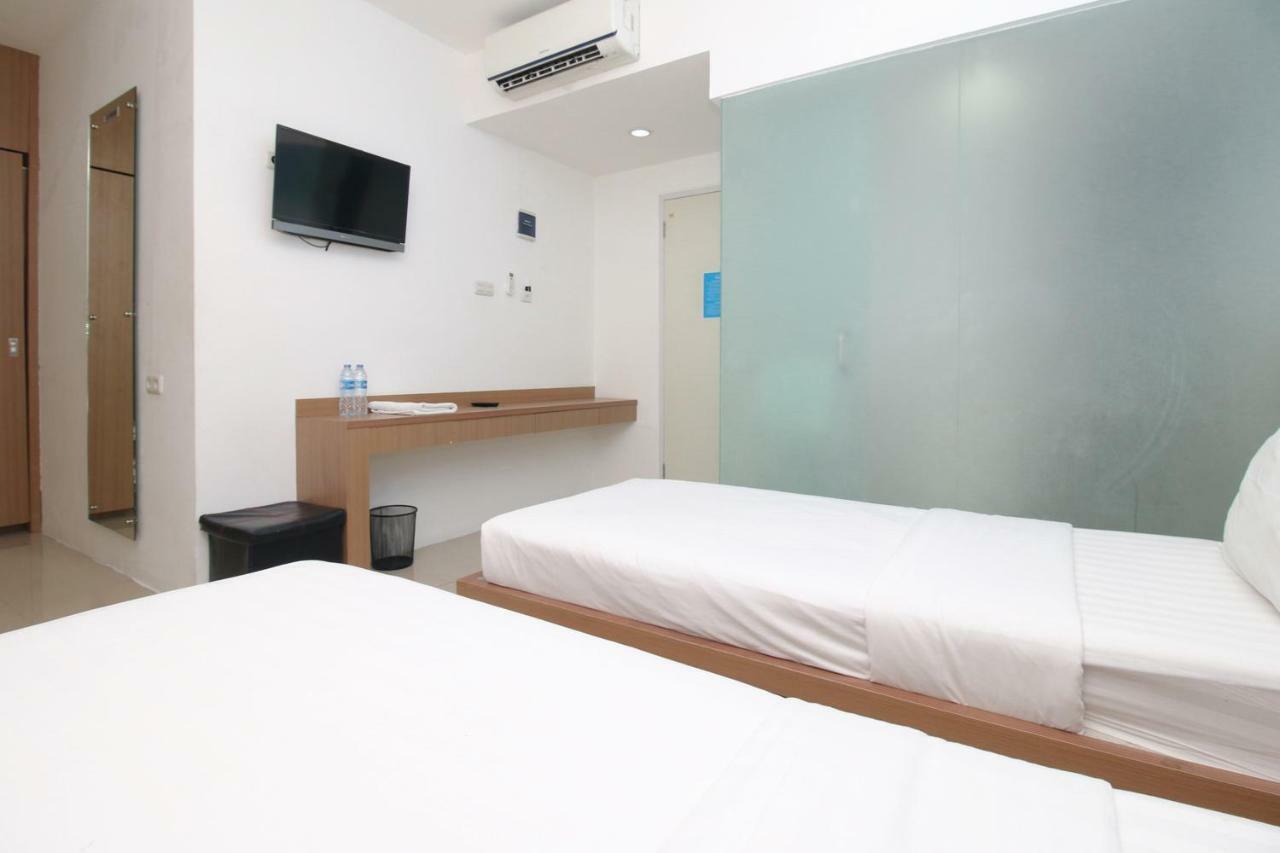 Residence100 Jakarta Bagian luar foto
